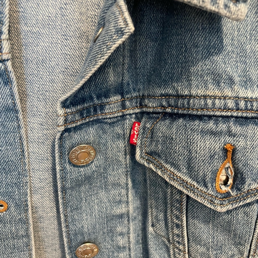 Levi’s Jean Jacket - Picture 2 of 5